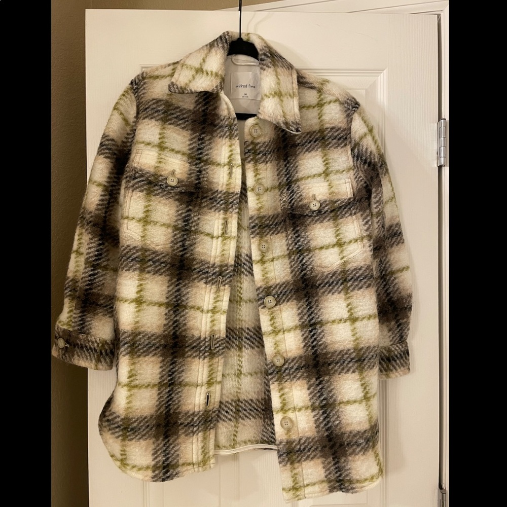 Aritzia The Ganna Shirt Jacket